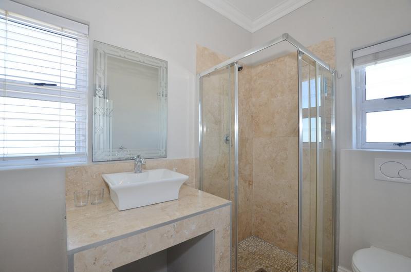 4 Bedroom Property for Sale in Pearl Bay Western Cape